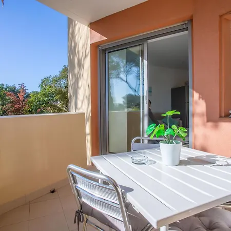 A Saint-raphael Appartement