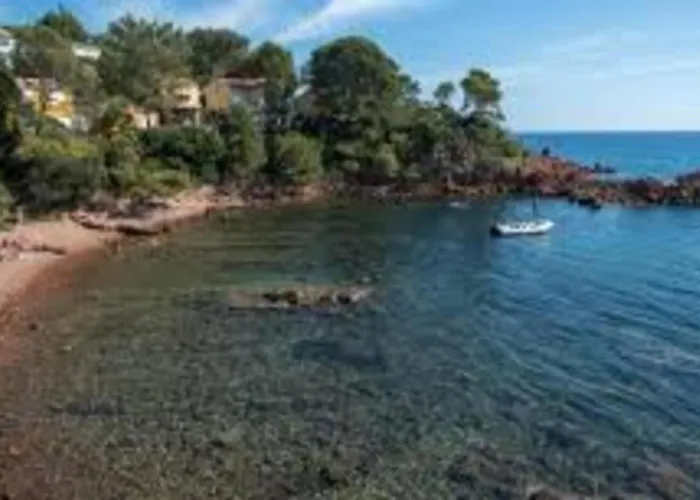 A Saint-raphael Сен-Рафаэль