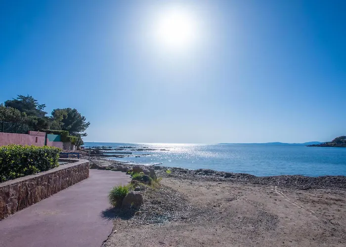 A Saint-raphael *
